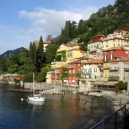 Sleeps 4 Pool Apartamento Regoledo